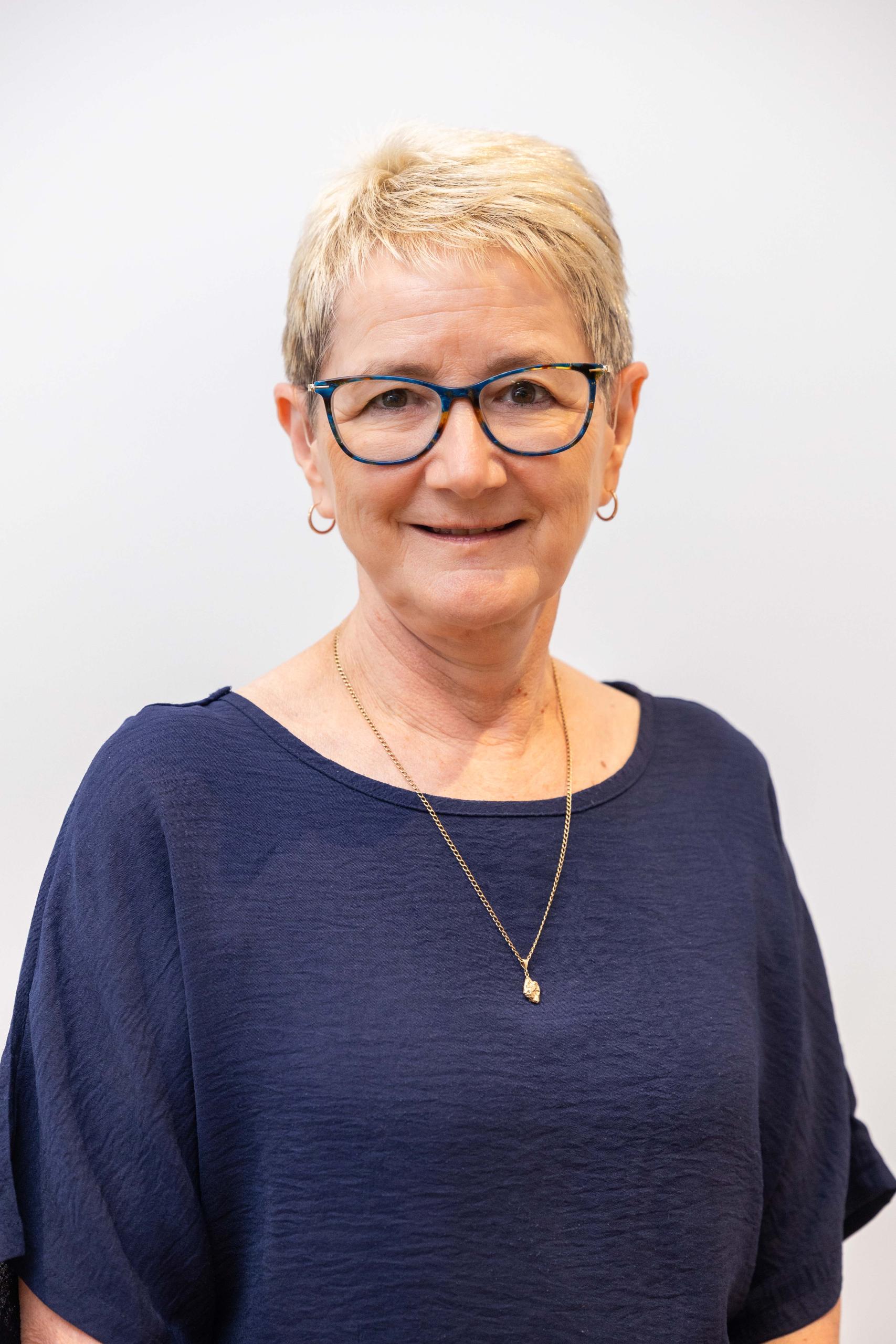 Dr Deborah Pfeiffer